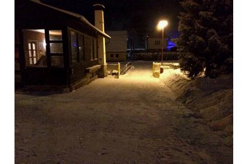 Vieno aukšto namas Turček 2